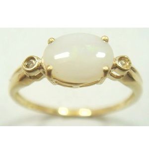 🎉Sale🎉 10k Yellow Gold Opal Ring